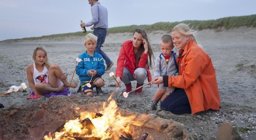 Time-Out Met Zonnig Terras, Eigen Keuken, Dichtbij Dorp, Duinen, Strand En Vuurtoren , Incl Verwarmd Hotel-Zwembad ホルム エクステリア 写真